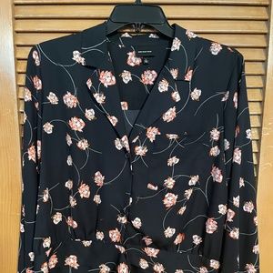 Who What Wear Clothing Line Floral Crop Dress Shirt Size: L